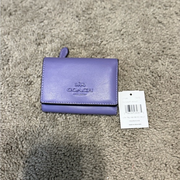 Coach Micro Leather Wallet - Picture 2 of 5